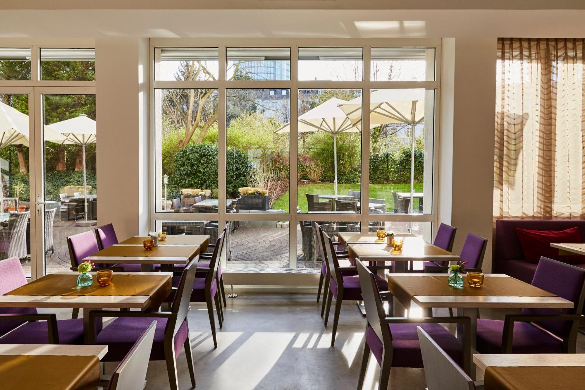 Indigo - - Victoriaplatz By Ihg Dusseldorf